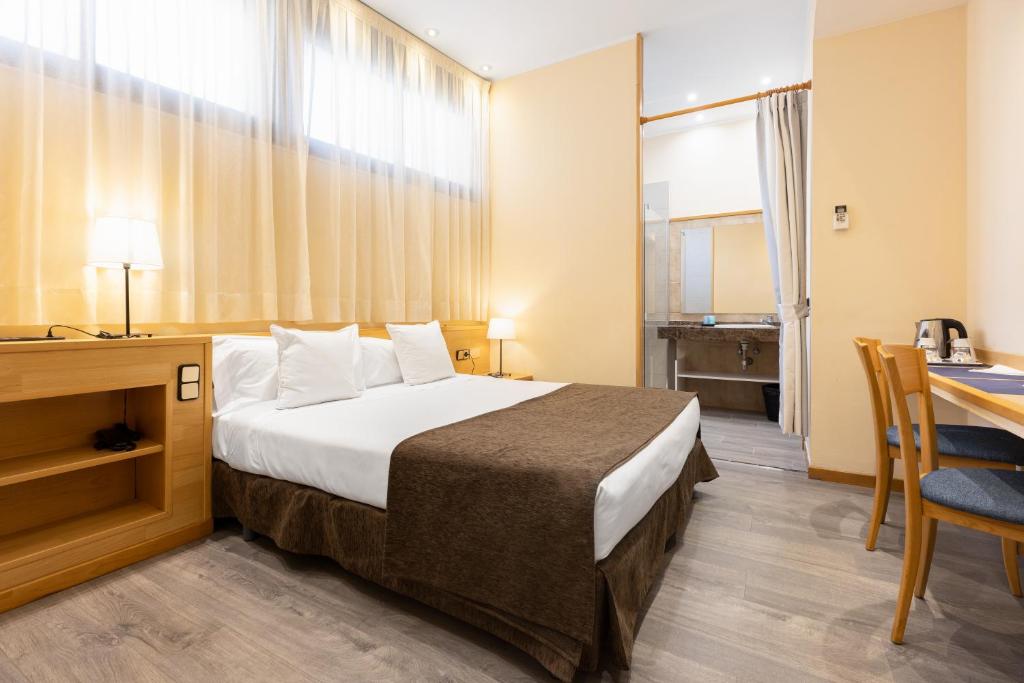 Apartamentos DV, Barcelona – Updated 2023 Prices