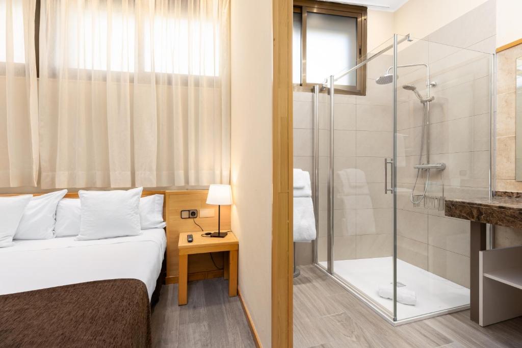 Apartamentos DV, Barcelona – Updated 2023 Prices
