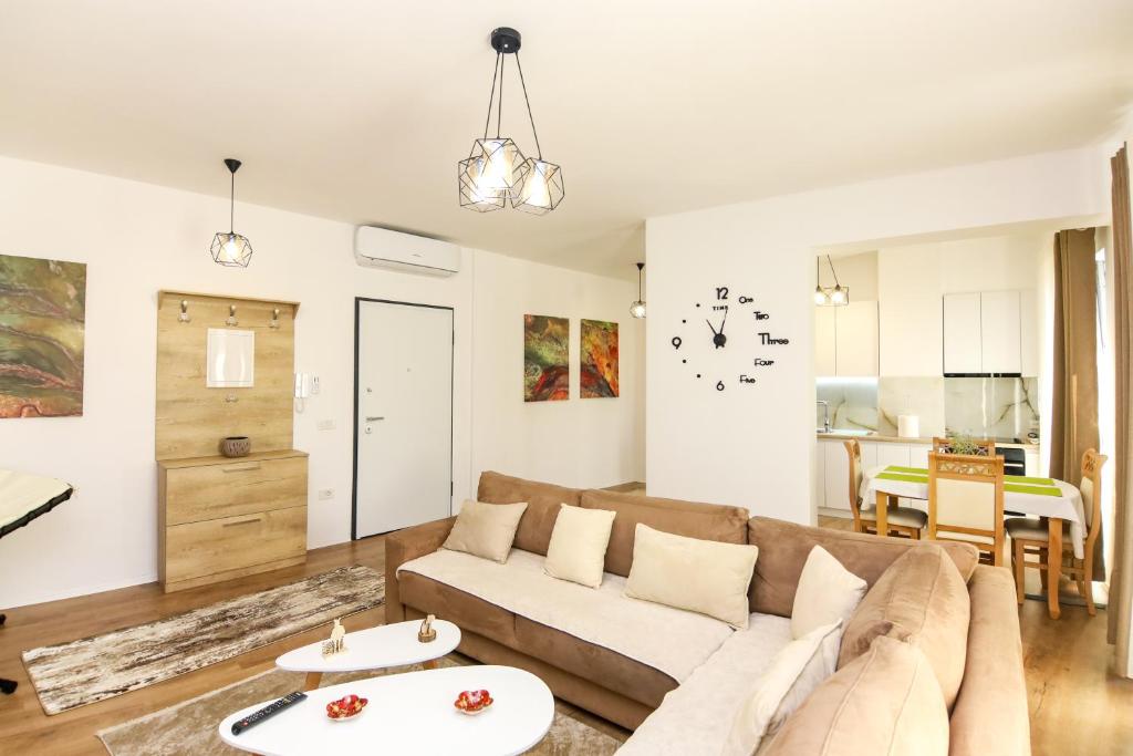 Luxury Apartment Tirana City Center - Image 4