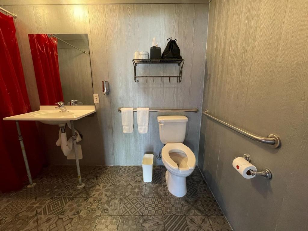 Hotel Gaythering - Gay Hotel - All Adults Welcome photo