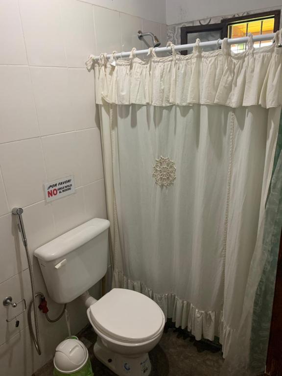 Koupelna v ubytování HOSTAL ISABELLA