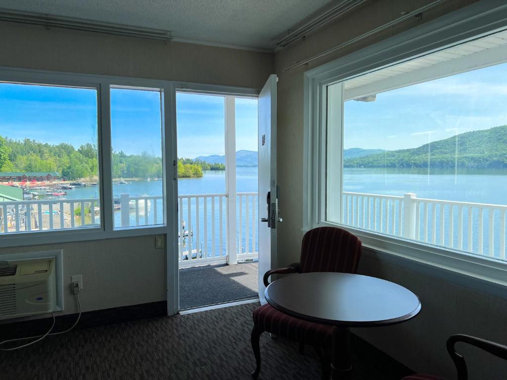 The Georgian Resort - 