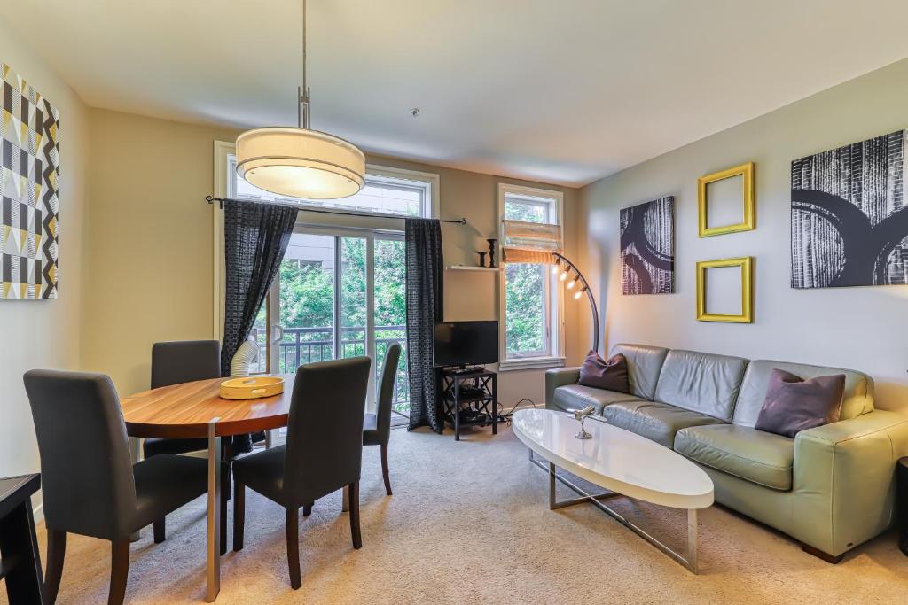 A seating area at Belltown Court Space Needle Studio