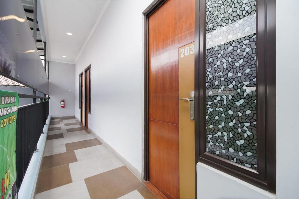 Fotografie z fotogalerie ubytování Urbanview Hotel Arafuru Residence Duren Sawit v destinaci Jakarta