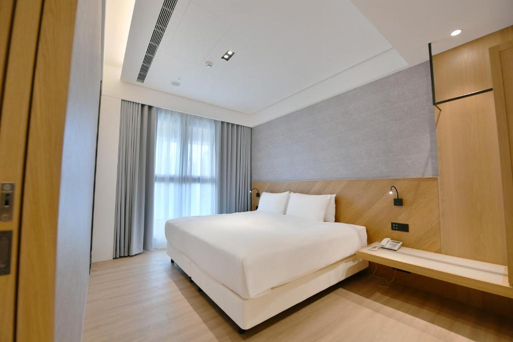 CHECK inn Select New Taipei Sanchong - Deluxe Suite