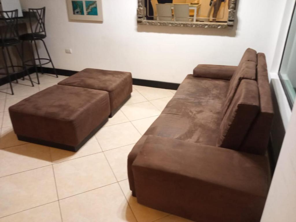 Departamento con piscina frente al mar en Manta