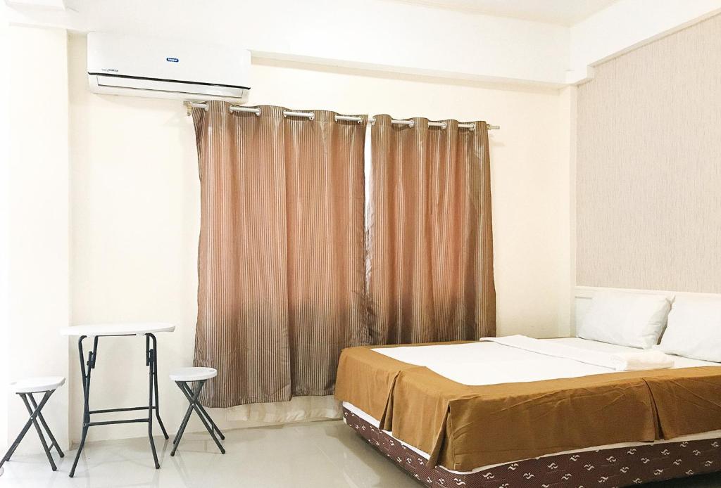 L and V Bantayan Guest House - Quadruple Chambre