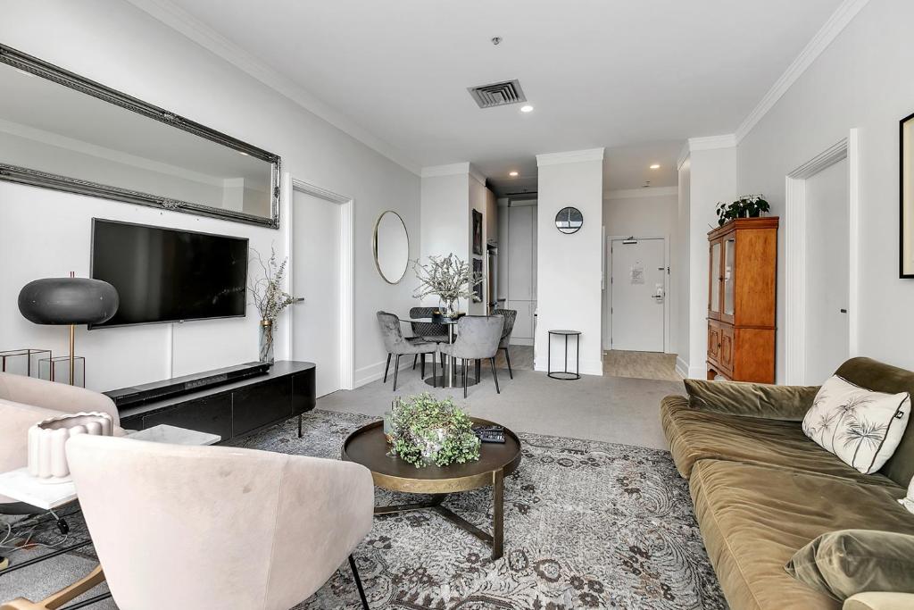 The Corporate's Selection + CP! - Resim 32