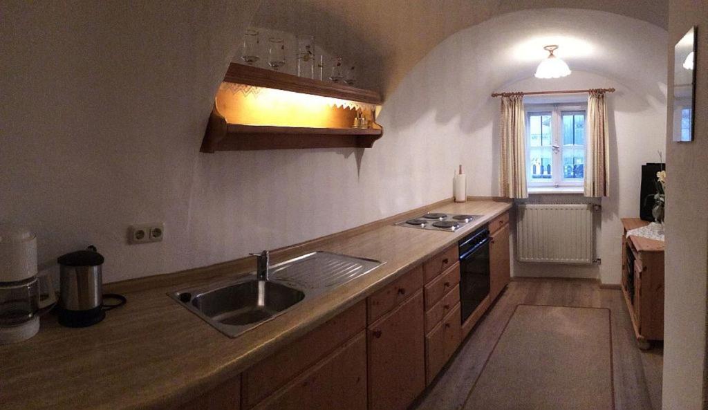 Kuchyň nebo kuchyňský kout v ubytování Gasthaus Zum Himmelreich