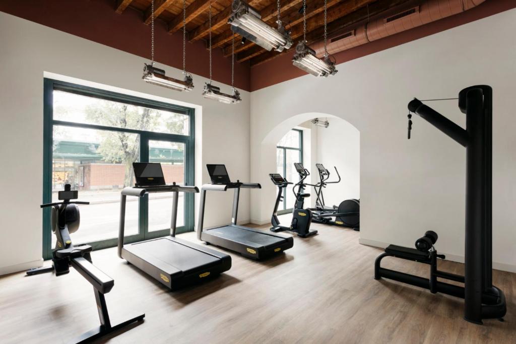 Fitness centrum a/nebo fitness zařízení v ubytování Aethos Milan