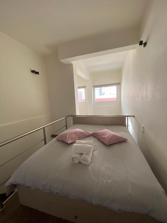 Posteľ alebo postele v izbe v ubytovaní Luxury Loft Kalu Tsesme B