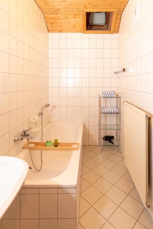 Koupelna v ubytování Landhaus Rainer