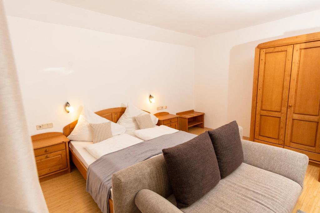 Postel nebo postele na pokoji v ubytování Landhaus Rainer
