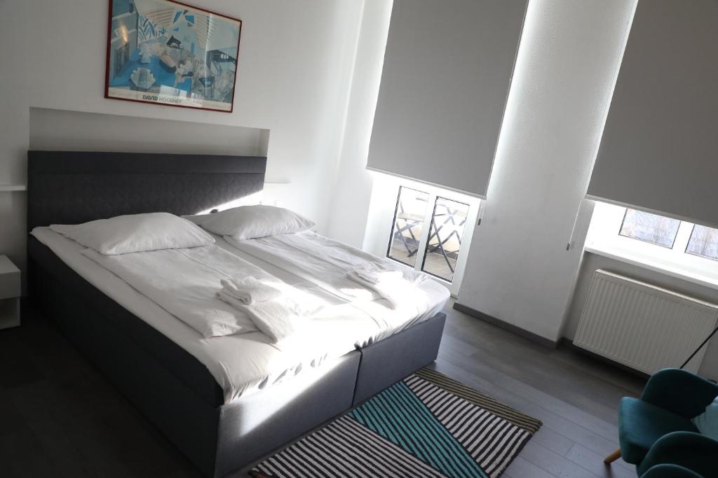 Postel nebo postele na pokoji v ubytování Art Hotel Charlottenburger Hof Berlin