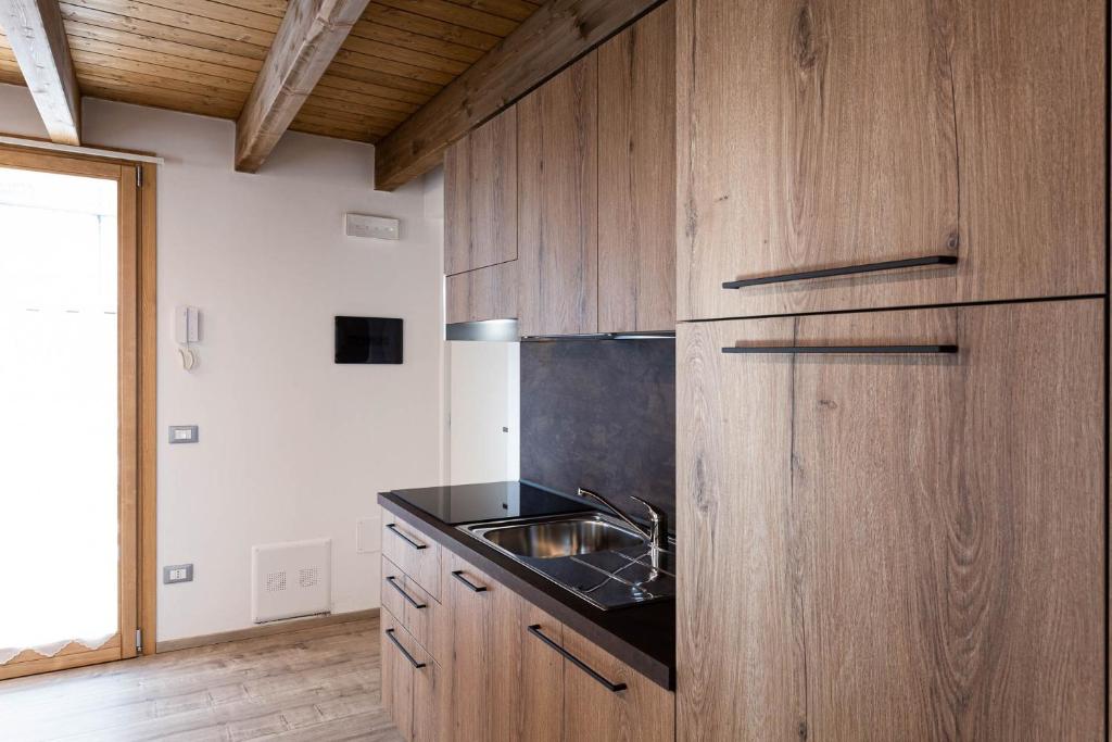 Kuchyň nebo kuchyňský kout v ubytování Residence Villa Brioschi