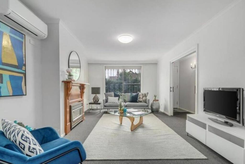 StayCentral - Kew Cottage with Study - Housity