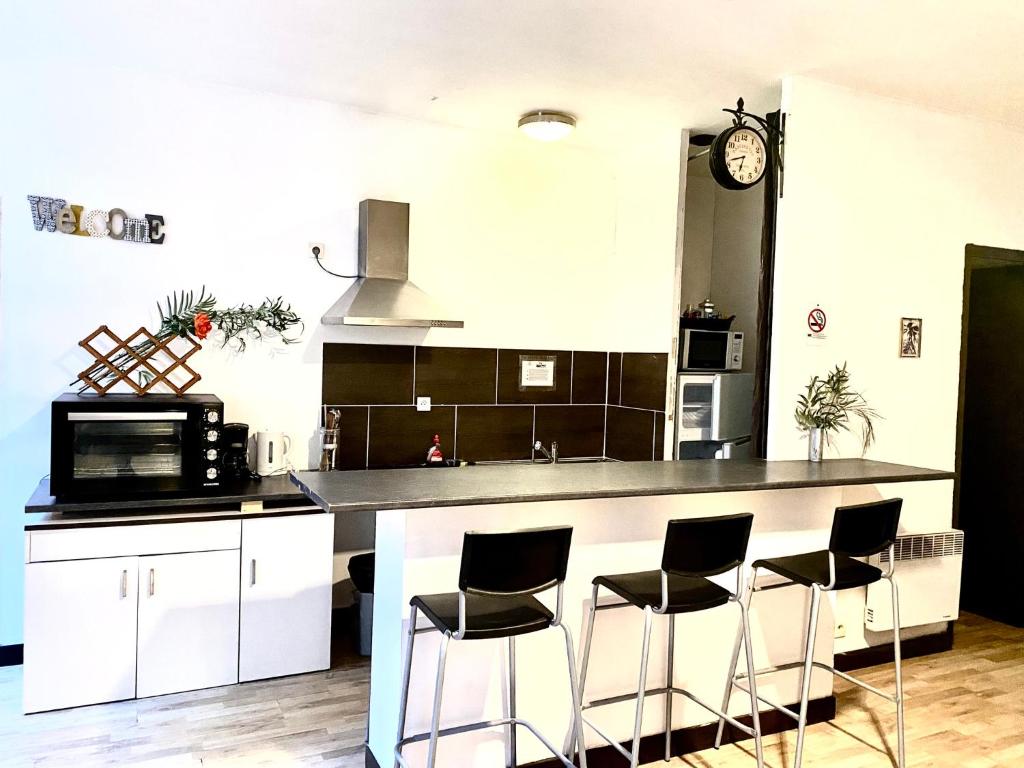 APPARTEMENTS 24h 7j - Apartment With Terrace