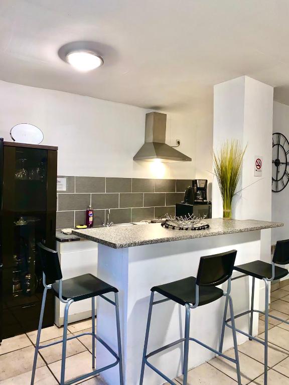 APPARTEMENTS 24h 7j - One-Bedroom Apartment
