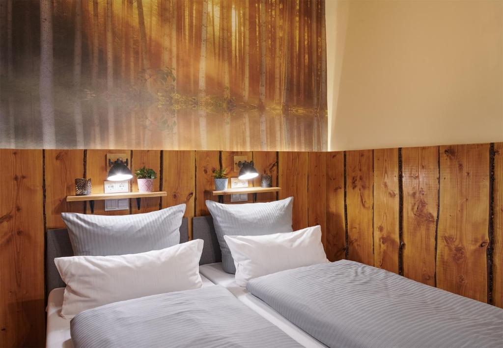 Hannover - PHIL & MAX Hotels und Apartments Airport - Resim 23