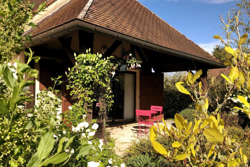Amazing house with pool in Vexin Paris 1h - Housity