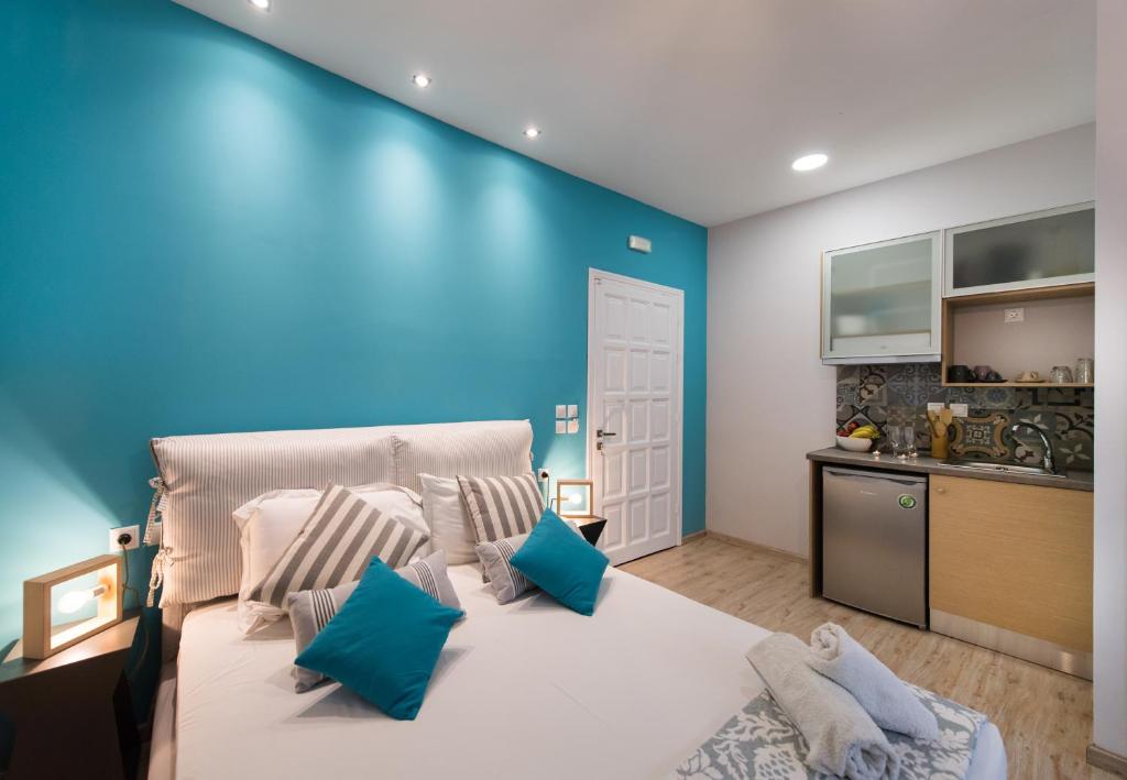 Kuchyňa alebo kuchynka v ubytovaní LEFKAS CITY APARTMENTS & SUITES