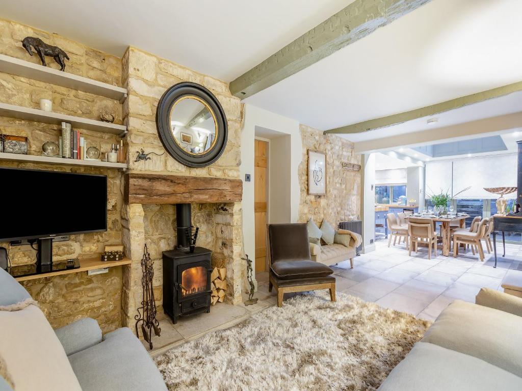 Duffing Cottage