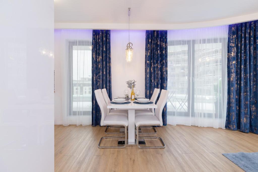 Fotografia z galérie ubytovania Wiślane Tarasy Lux Apartments Cracow by Renters Prestige v Krakove