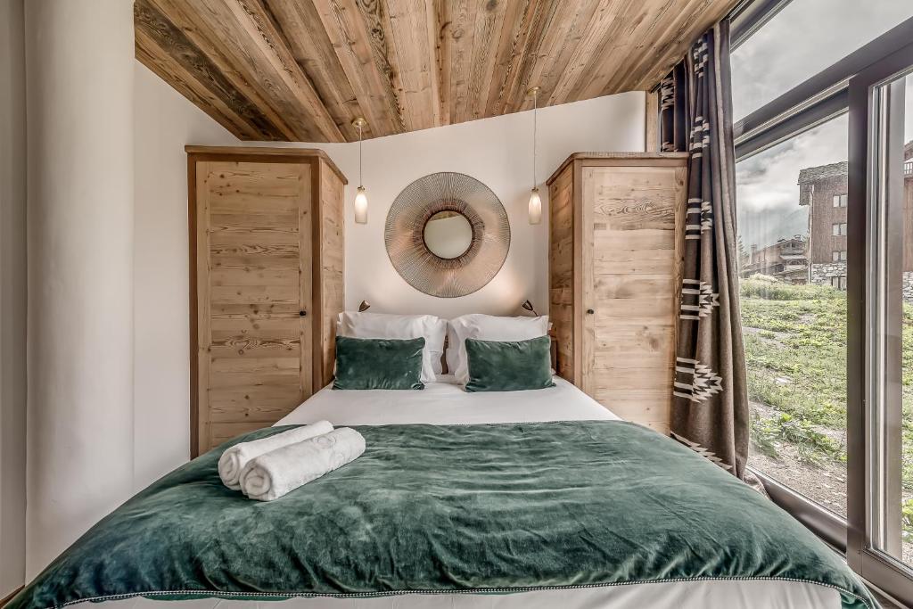 Hotel & Spa Le Val d'Isère - Two-Bedroom Apartment With Open Mezzanine - 7 Adults