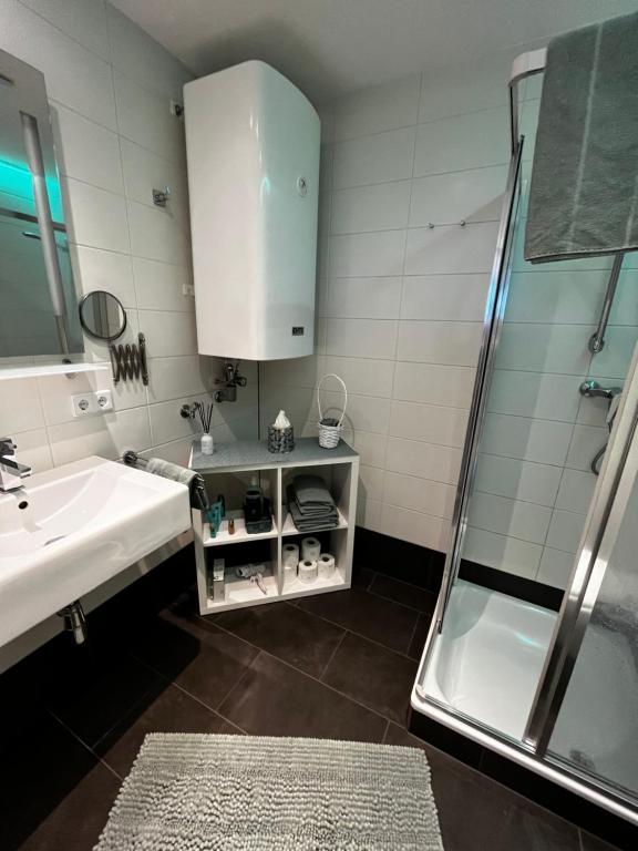 Koupelna v ubytování Liebevolle Wohnung