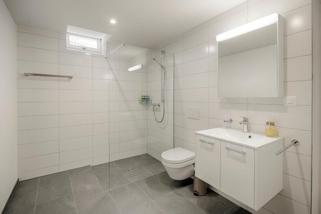 St Georgen-Strasse Studios by VISIMO - Design, City, Nature - Resim 38