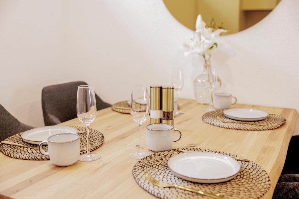 St Georgen-Strasse Studios by VISIMO - Design, City, Nature - Resim 9