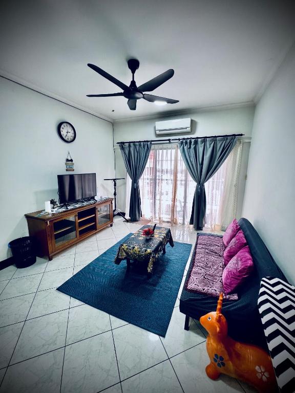 SINAR MAS HOMESTAY@Marina Court Condominium, Kota Kinabalu (updated