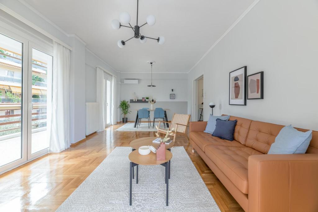 Posedenie v ubytovaní Homey 2BR Apartment in Cholargos by UPSTREET