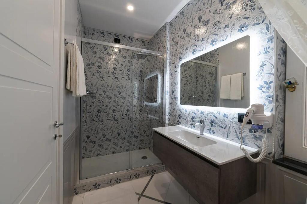 Apart Hotel Suite Italy Naples Chiaia Mergellina - Resim 15