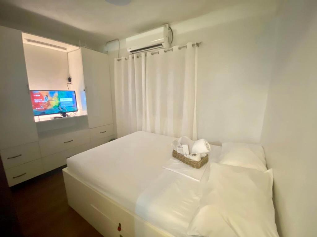 Tiny Room Hura Homes II Condominium Unit Visayas Avenue QC - Housity
