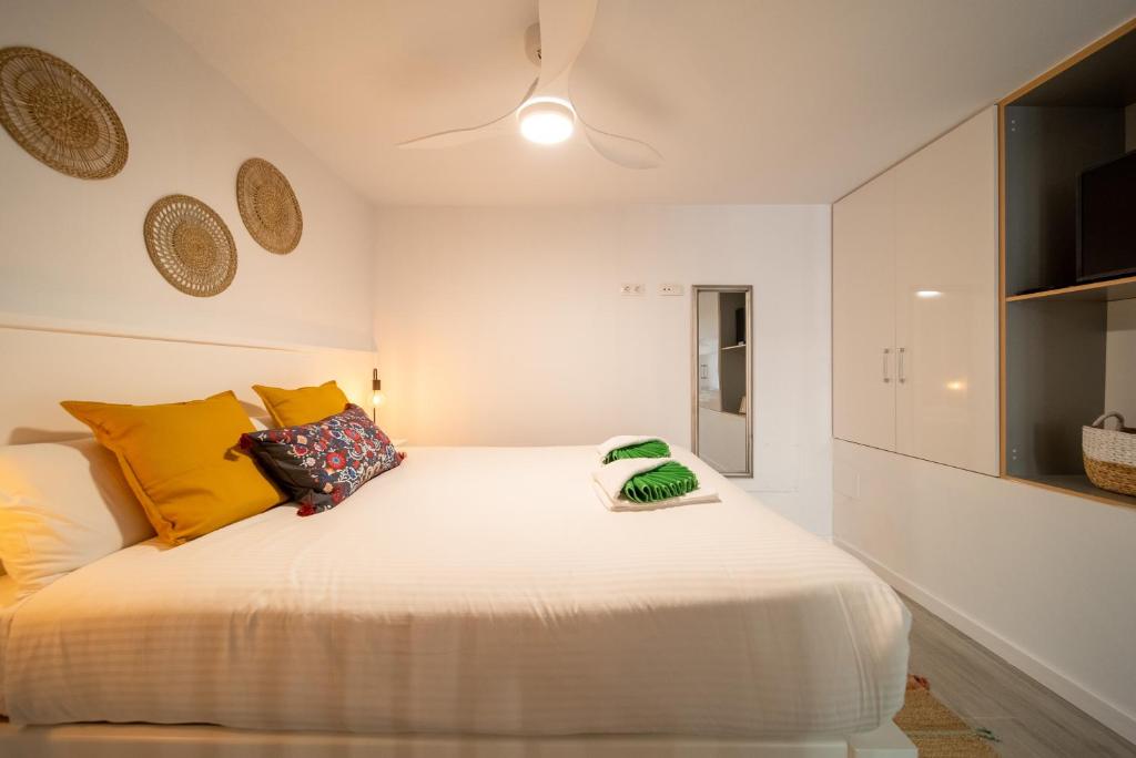 Postel nebo postele na pokoji v ubytování Apartamento Alisios Beach Puerto del Carmen