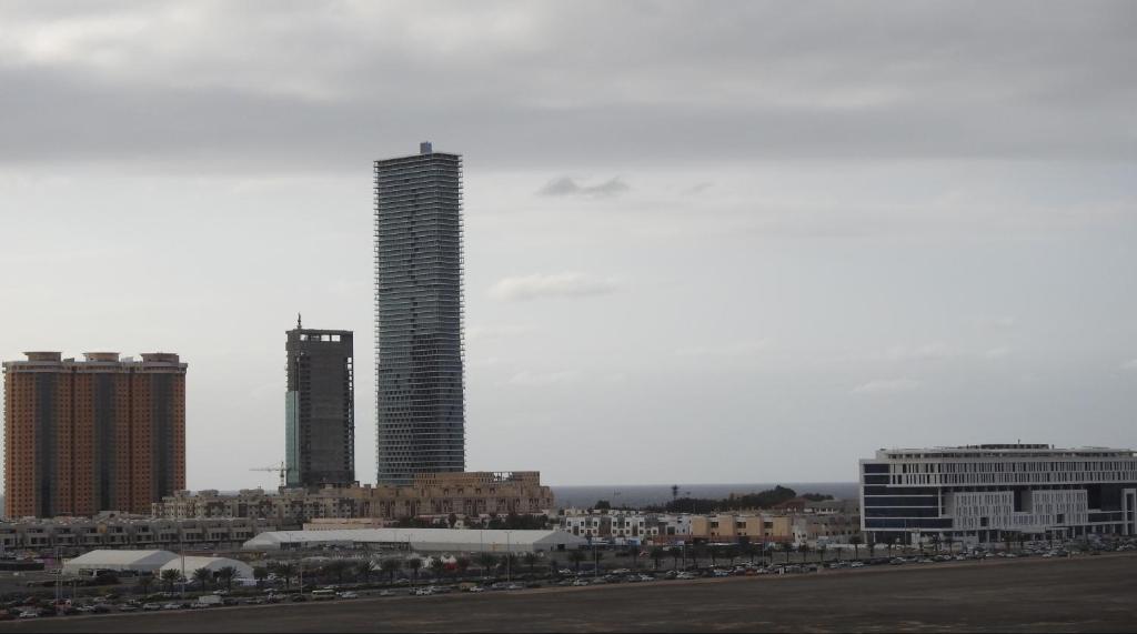 Nespecifikovaný výhled na destinaci Džidda nebo výhled na město při pohledu z hotelu