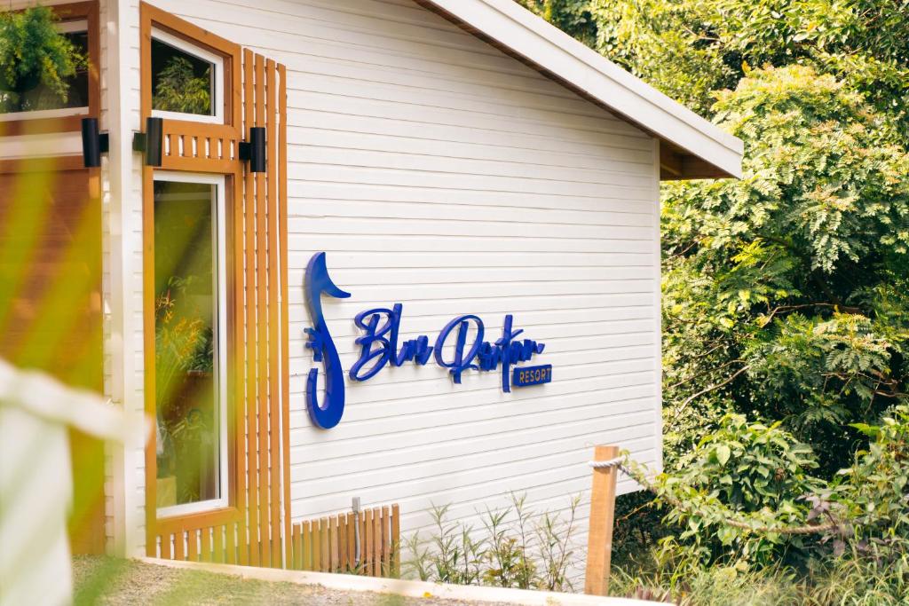 Certifikát, hodnocení, plakát nebo jiný dokument vystavený v ubytování Blue Roatan Resort