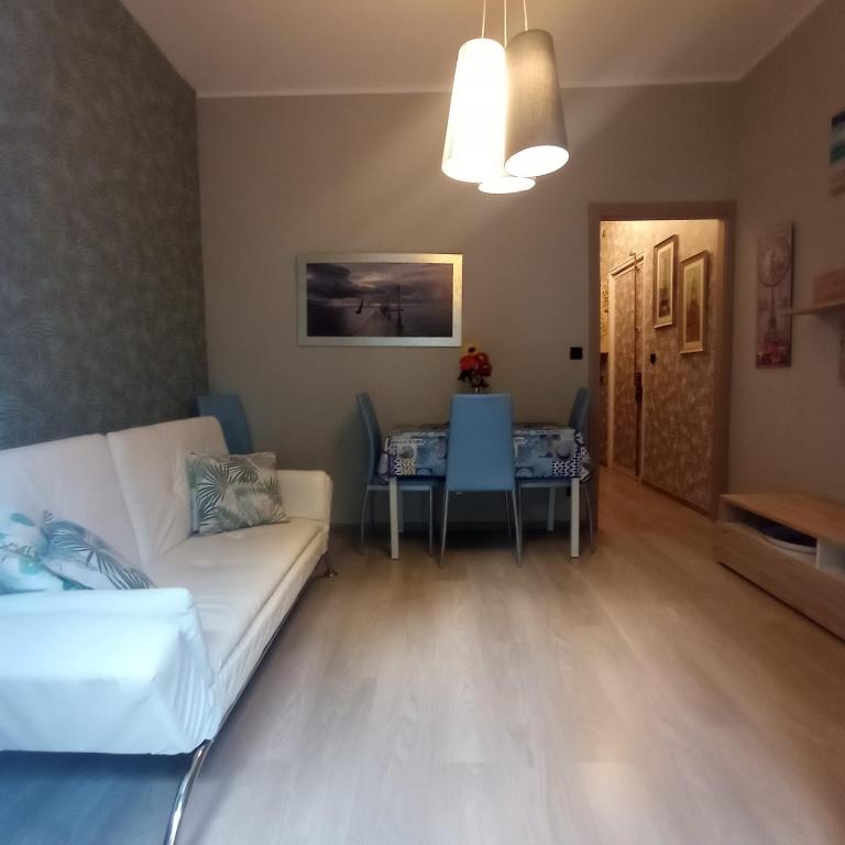 Posedenie v ubytovaní Appartamento Via Dei Glicini