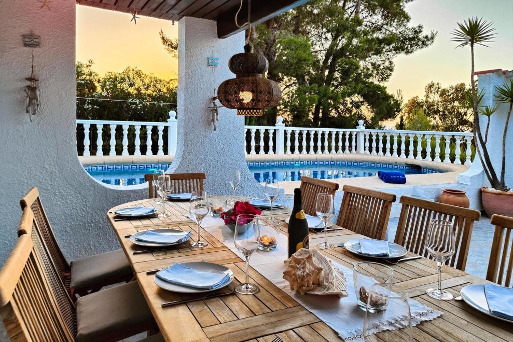 Villa Maya, Denia, Spain - Booking.com