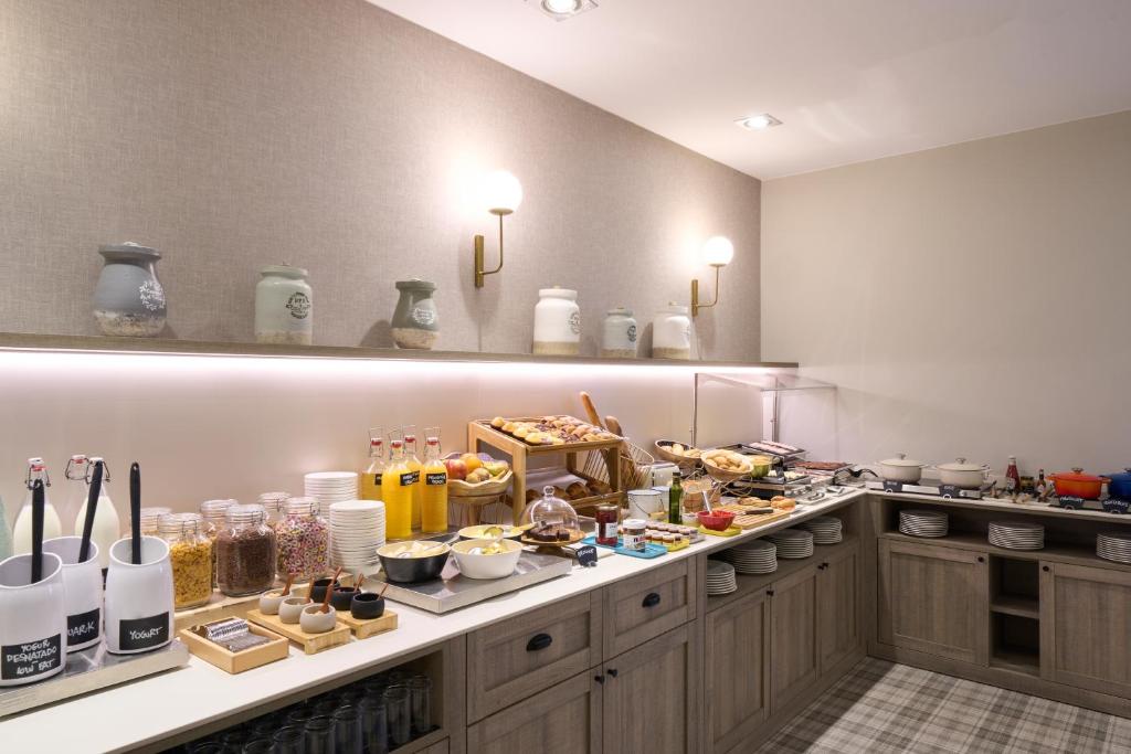 Catalonia Castellnou - Resim 10