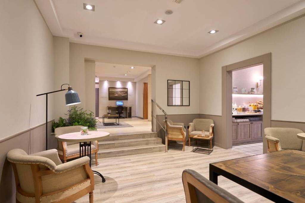 Catalonia Castellnou - Resim 12