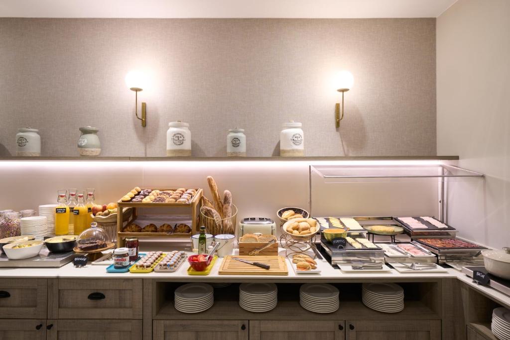 Catalonia Castellnou - Resim 26