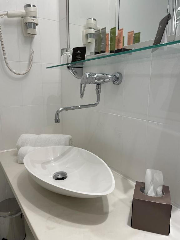 Le Pergolèse Paris Champs Elysées - Resim 31