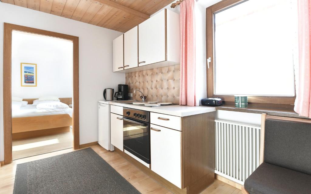 Kuchyň nebo kuchyňský kout v ubytování Gästehaus Luise