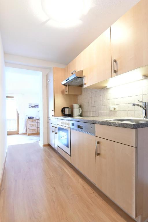 Kuchyň nebo kuchyňský kout v ubytování Gästehaus Luise