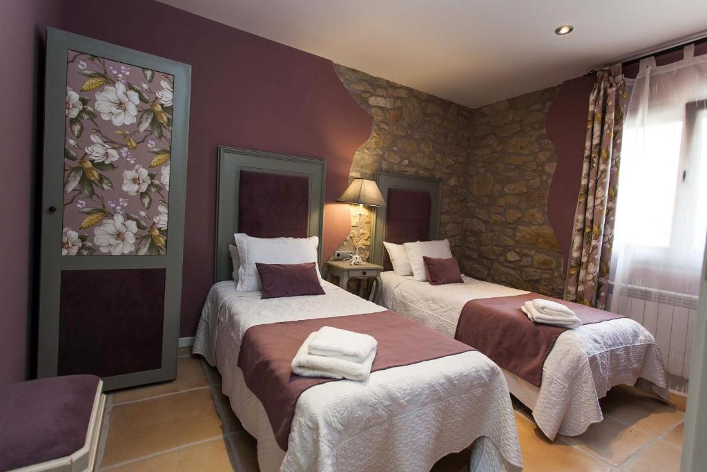 Casa Tapioles - Three-Bedroom Apartment