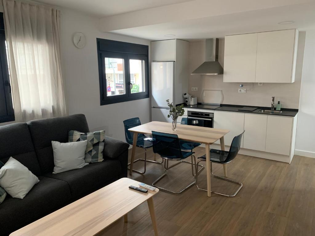 Kuchyňa alebo kuchynka v ubytovaní Apartamentos Central B