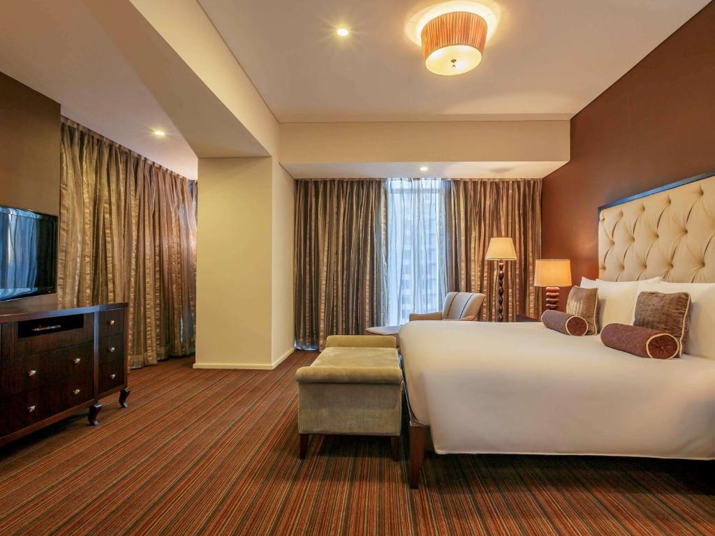 Joy-Nostalg Hotel & Suites Manila Managed by AccorHotels - Hizvo