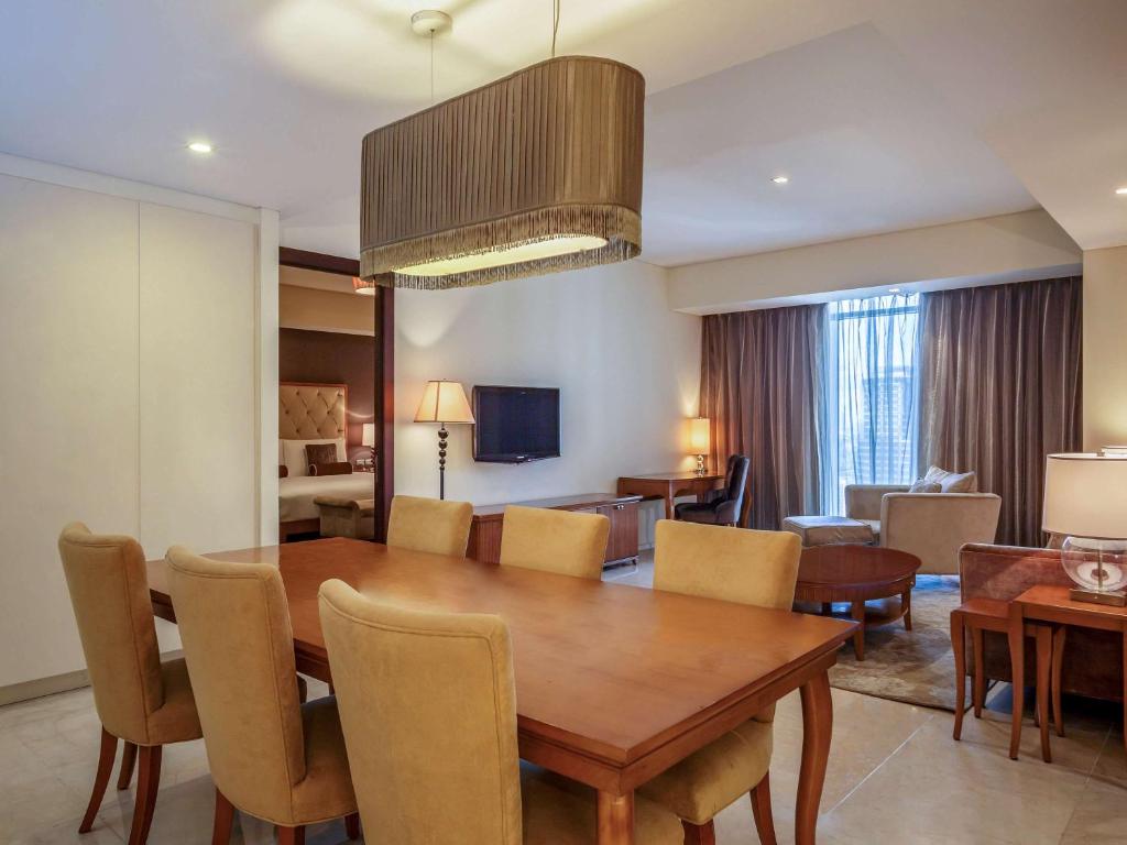 Joy-Nostalg Hotel & Suites Manila Managed by AccorHotels - Suite Exécutive à Deux Chambres